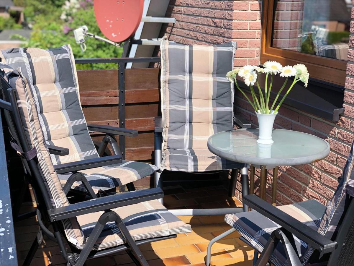 Ferienwohnung-Bei-Familie-Kuehl Fehmarn Exterior photo